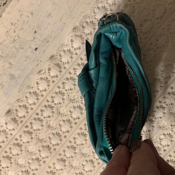 Little Lexie Night Out Turquoise Pebbled Shoulder - Picture 4 of 4